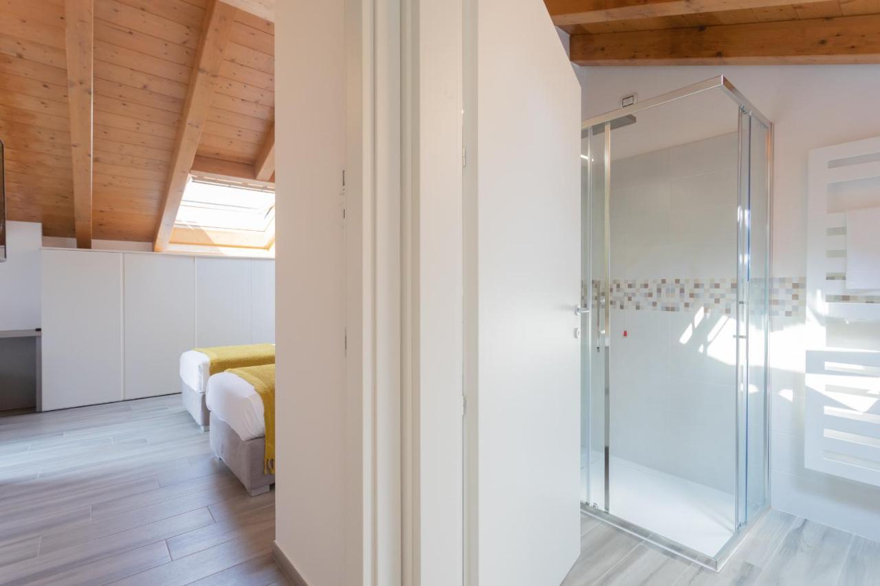 Dream Lake Apartments Lake View - Private Beach By Rent All Como Lezzeno Eksteriør billede
