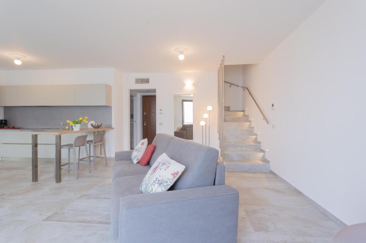 Dream Lake Apartments Lake View - Private Beach By Rent All Como Lezzeno Eksteriør billede