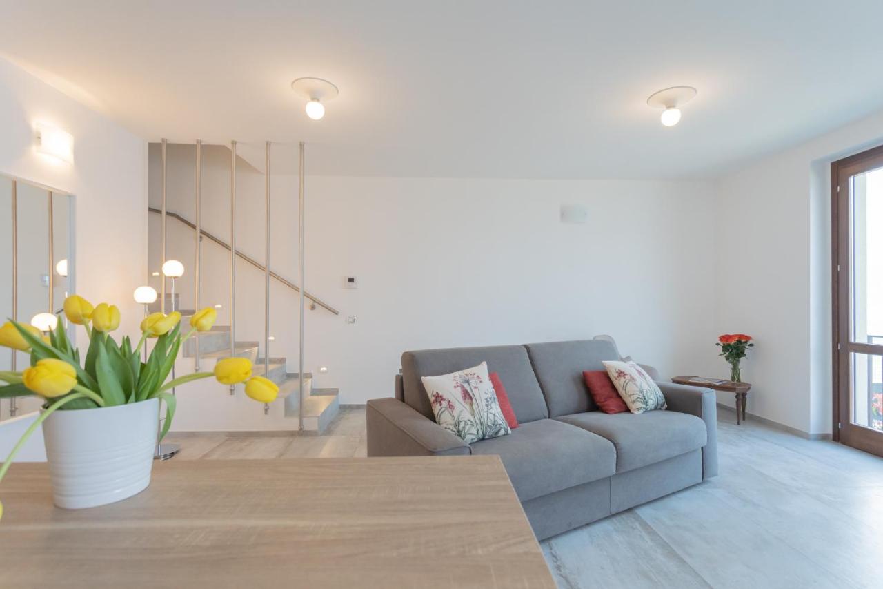 Dream Lake Apartments Lake View - Private Beach By Rent All Como Lezzeno Eksteriør billede